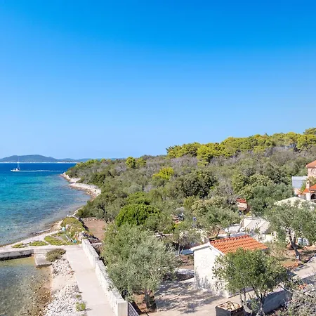 Вилла Lara Verunic